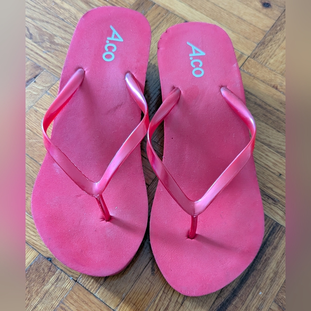 Red Sandals with Classic Y-Strap Design